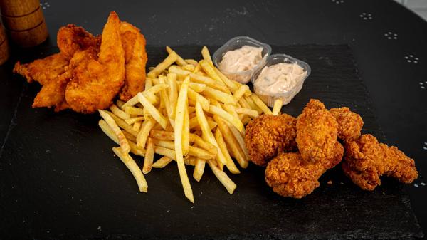 Chicken Bucket – (Picant/nepicant)